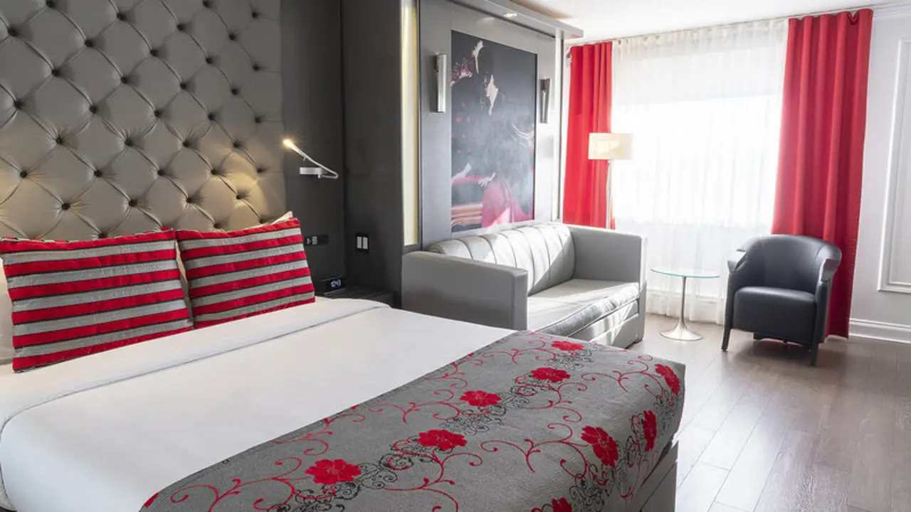 Plaza Hotel Room