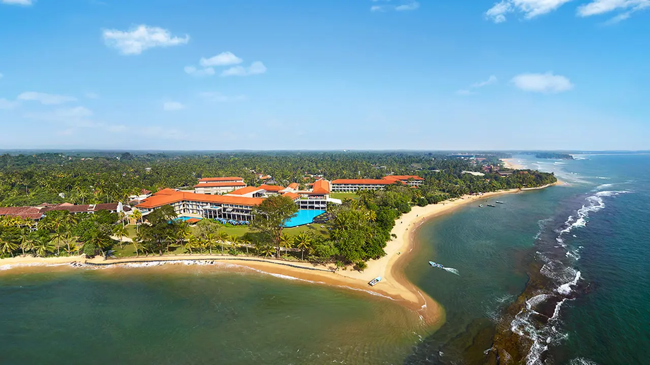 Sri Lanka Temples, Safari And Beach Touring Hotels Image 8