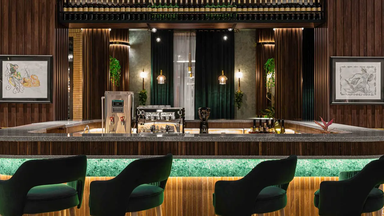 Bar