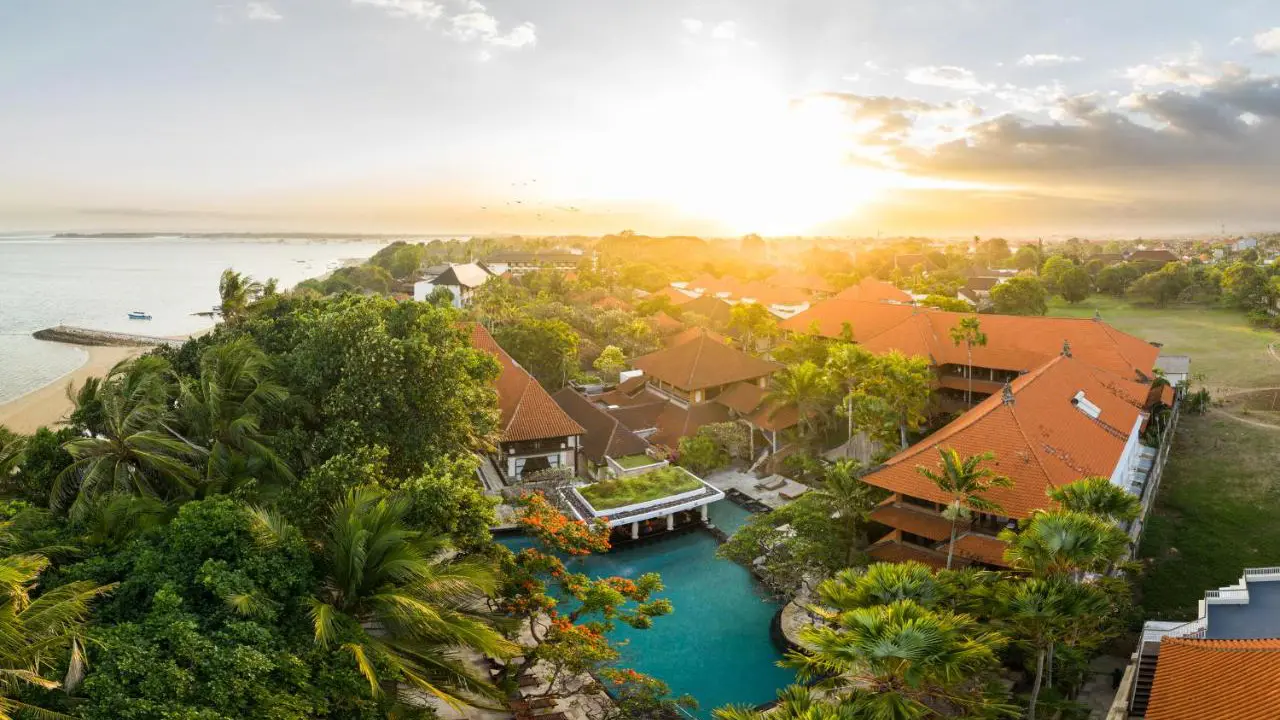 Puri Santrian Resort & Spa, Sanur Exterior