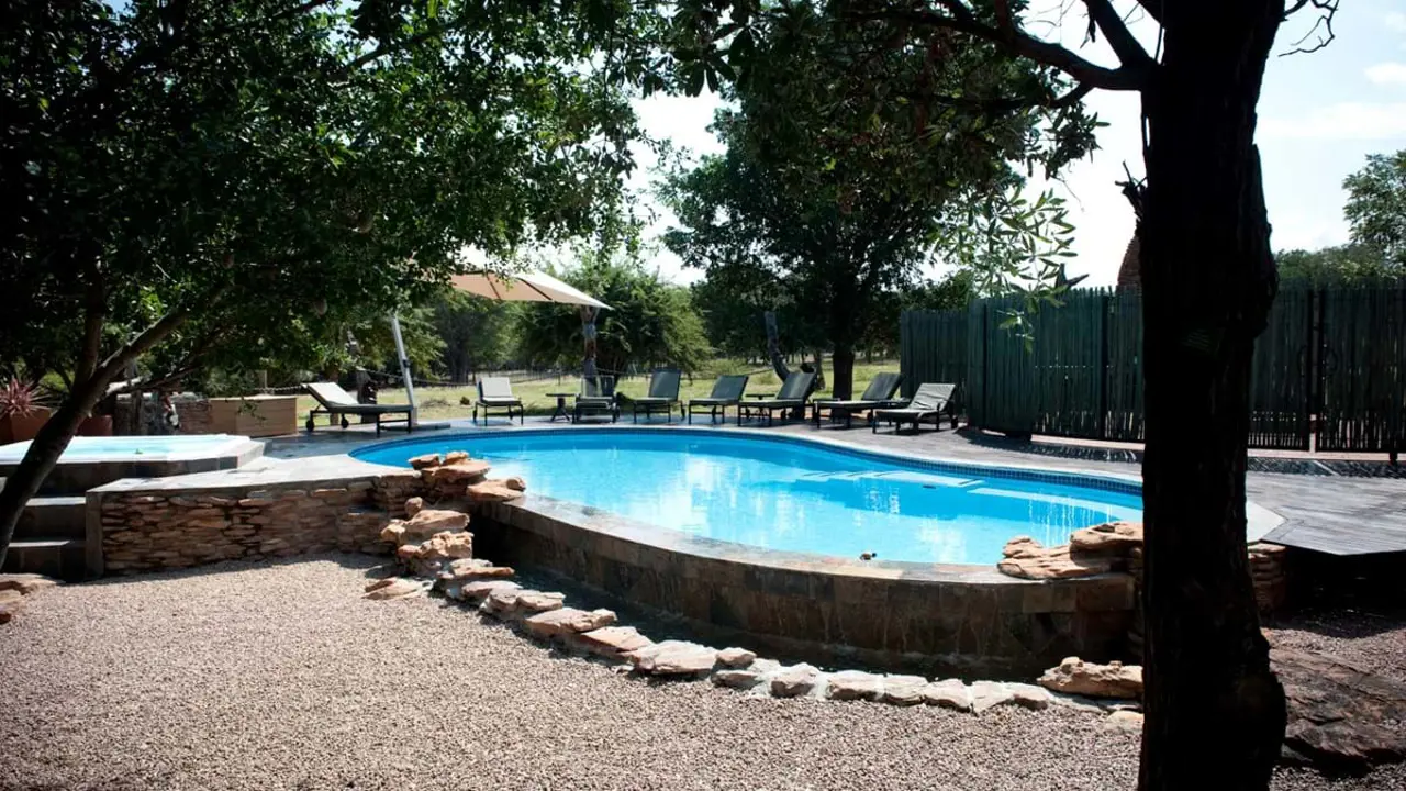 Elephant Lodge2