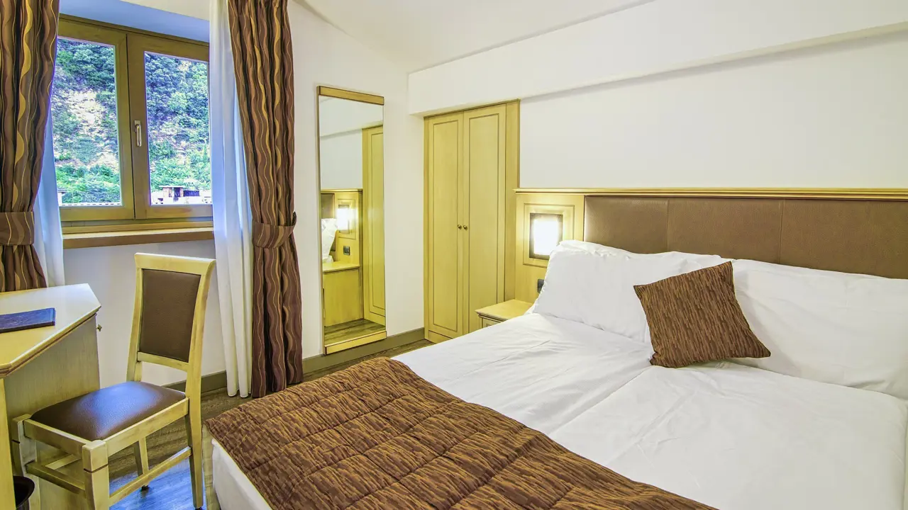 Portici Room