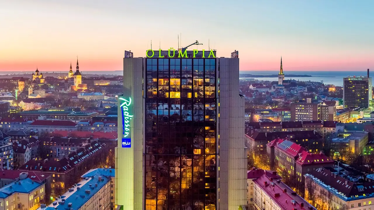 Radisson Blu Olumpia, Exterior