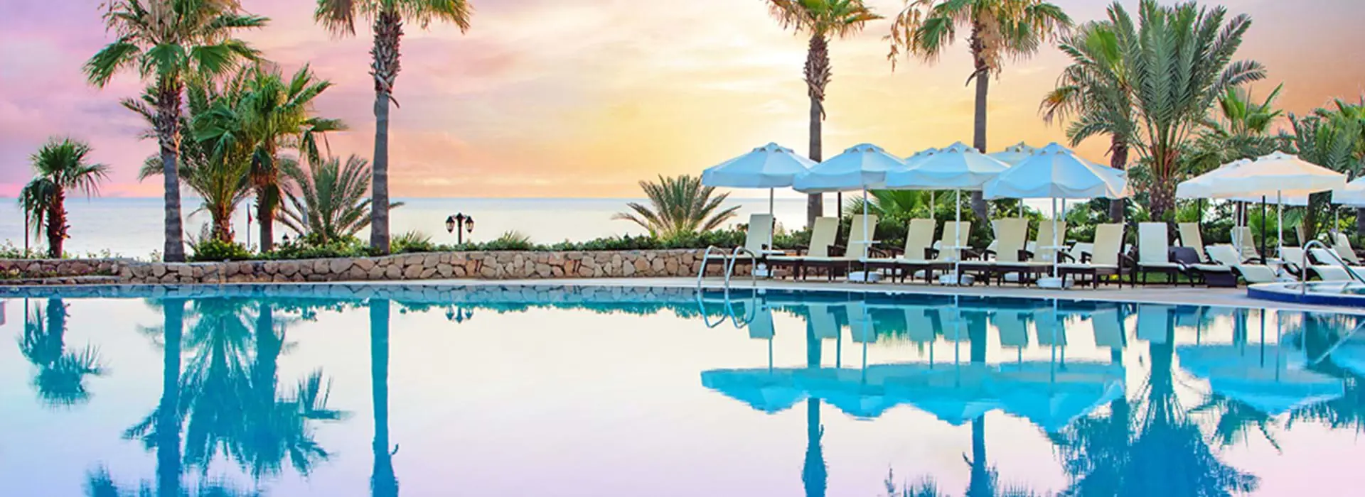 Hotel pool 