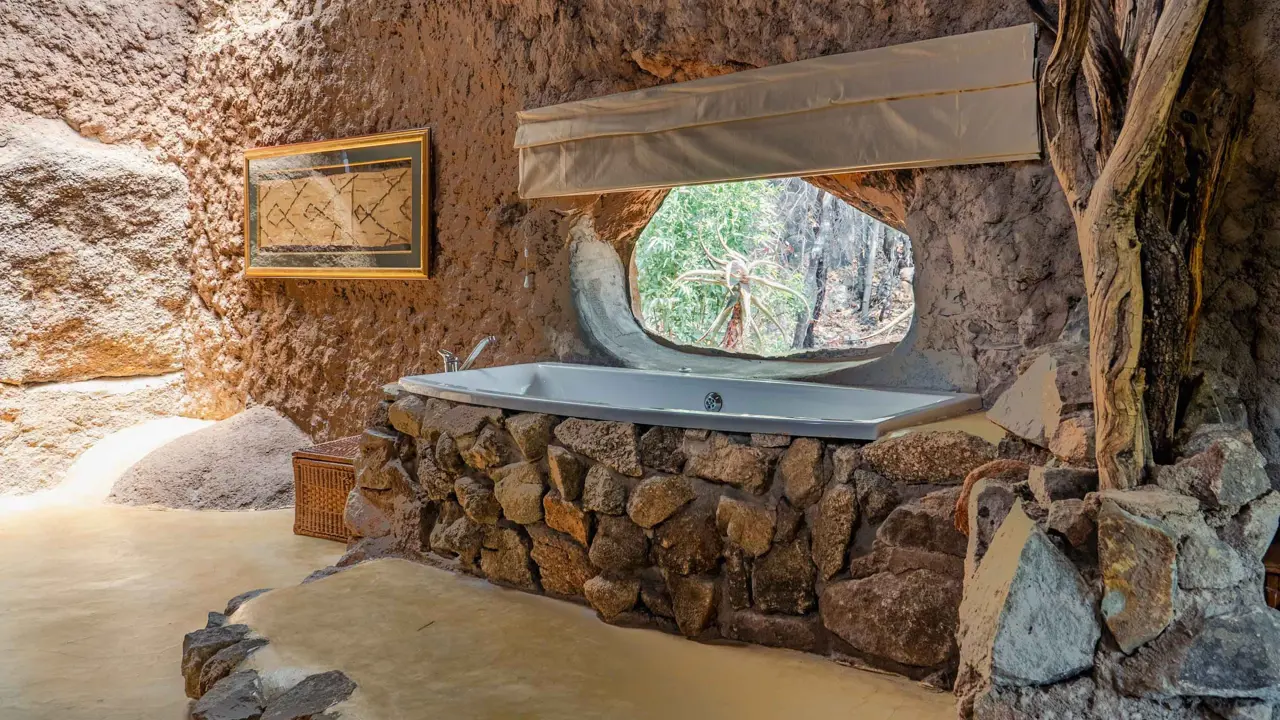 Amalinda Lodge, Matopos Bathroom