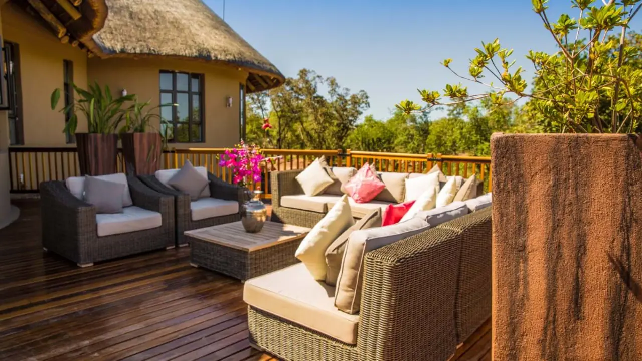 Rhino Lodge